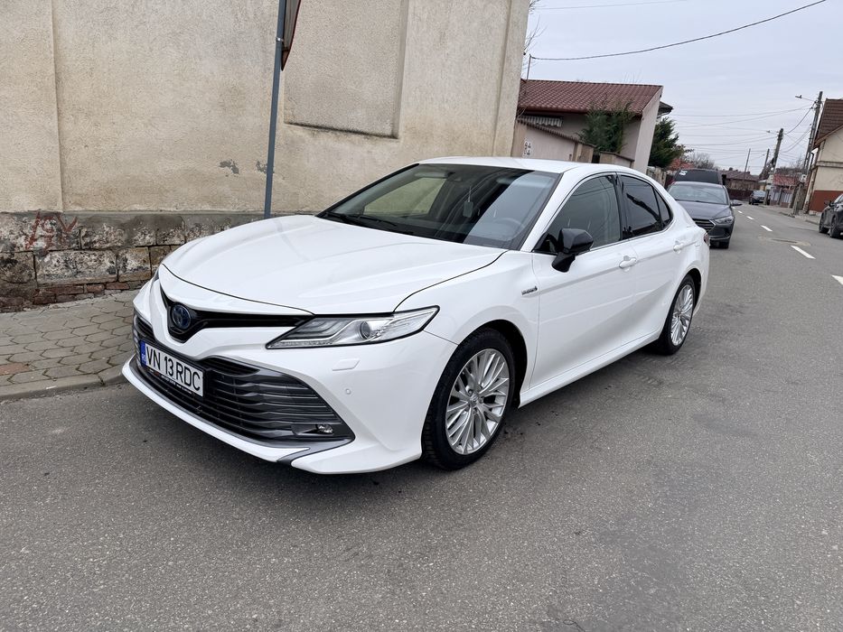Toyota Camry Hybrid