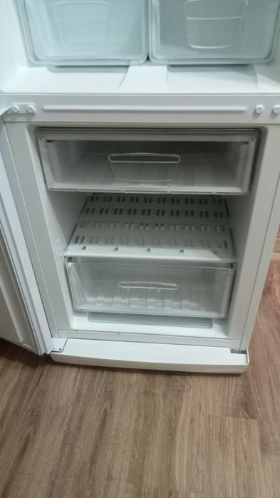 Холодильник INDESIT отлично работает