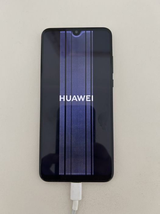 Смартфон Huawei P30 lite