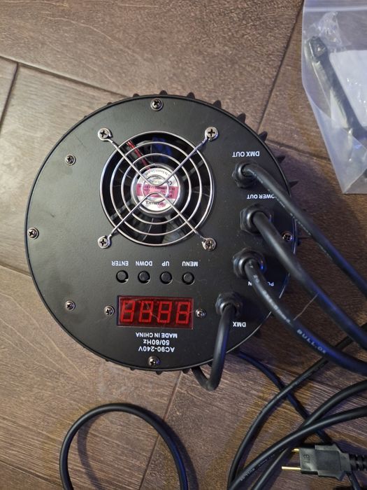 Светодиодный прожектор PAR 18 LED