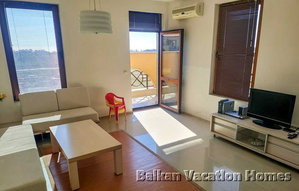 Продава се Тристаен апартамент в Балчик - 102 кв.м за 686 €/кв.м - Снимка #1