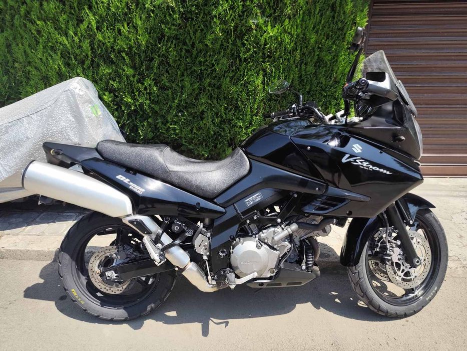 Сузуки В Сторм 1000 Suzuki V Storm1000