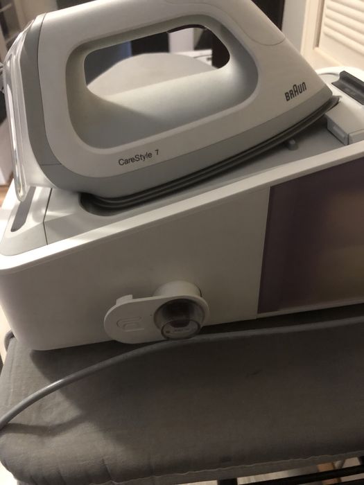 Парогенератор Braun с гладильной доской