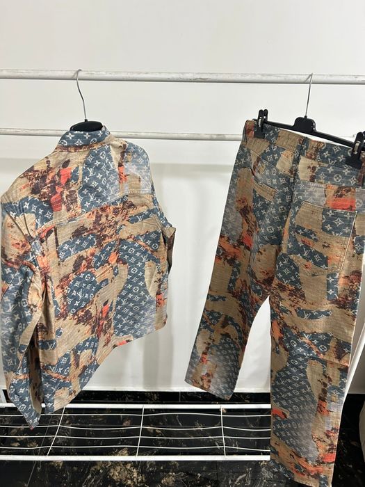 Compleu Louis Vuitton