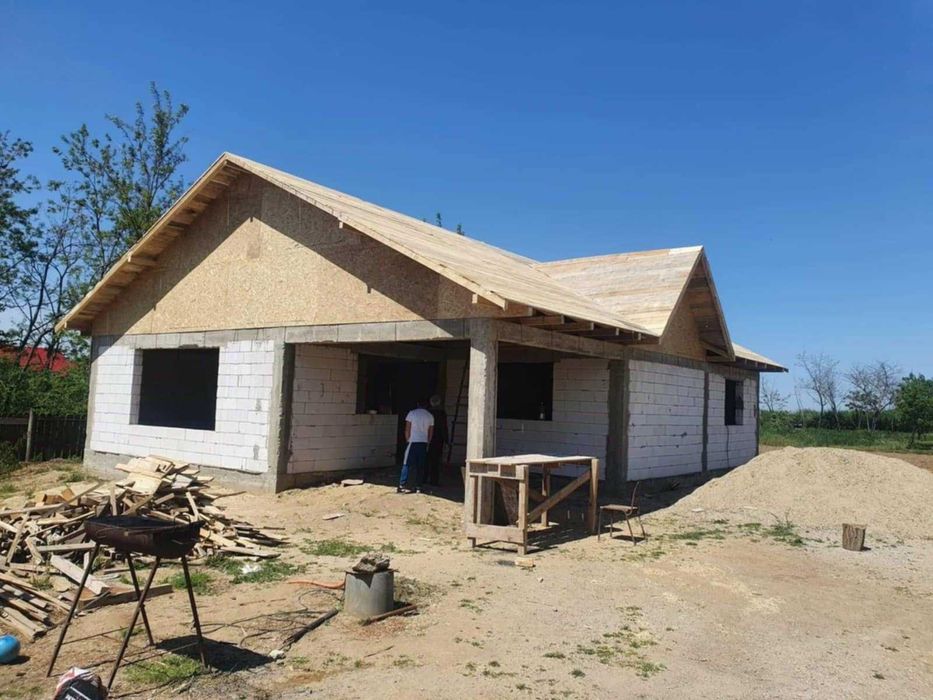 Oferim servicii profesionale acoperișuri: reparații, mansardări