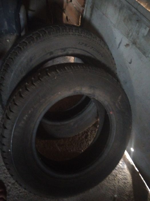 !!ПРОМО!!  Продават се два броя зимни гуми!!