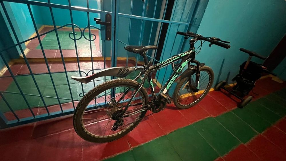 Велосипед.        .