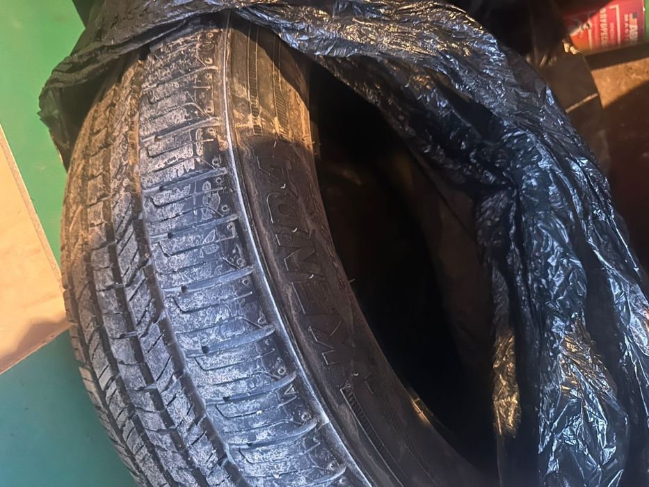 Резина летняя 215/55/R17