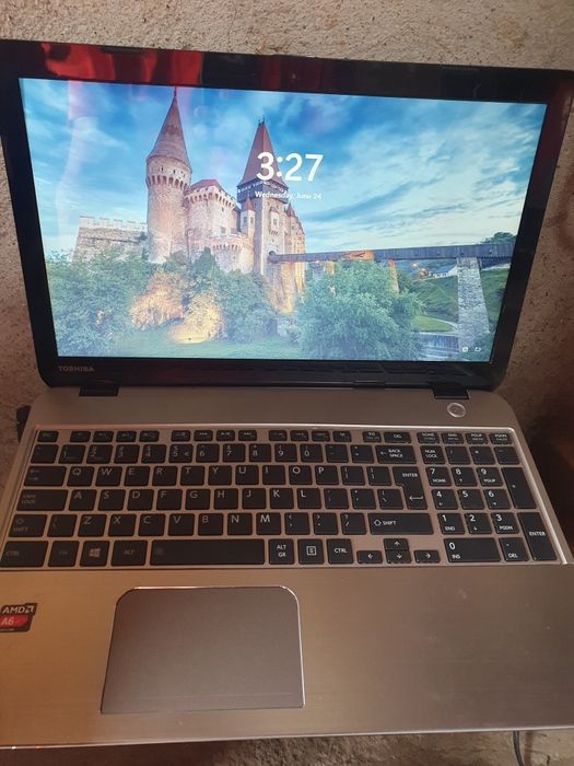 Laptop Toshiba..