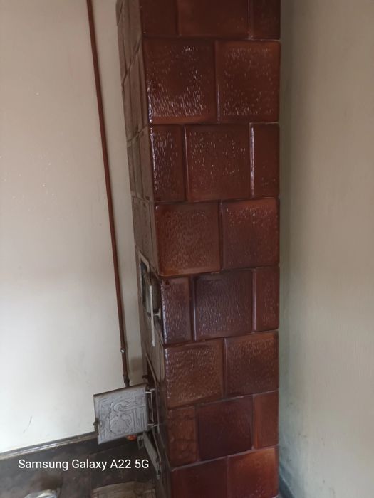 Vand  urgent intre 1- 3  sobe de teracotă!