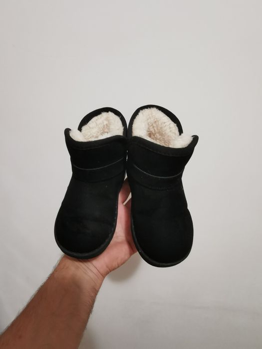 Ghete  tip   Ugg nr 29
