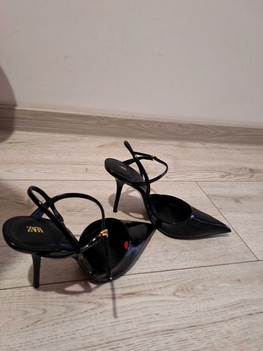 Zara обувки 40 номер