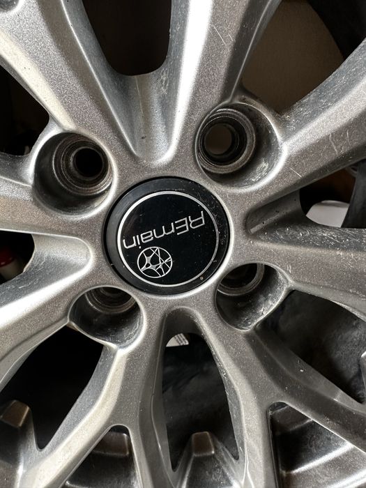 Продам комлект дисков с летней новой резиной