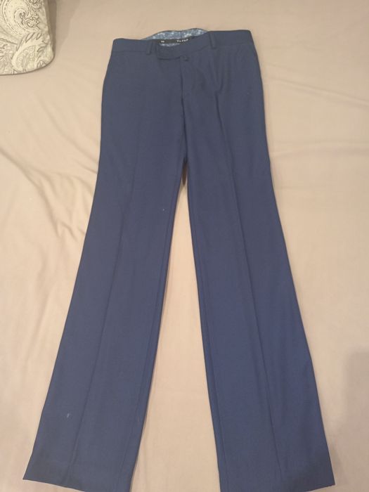 Продам костюмы мужские.