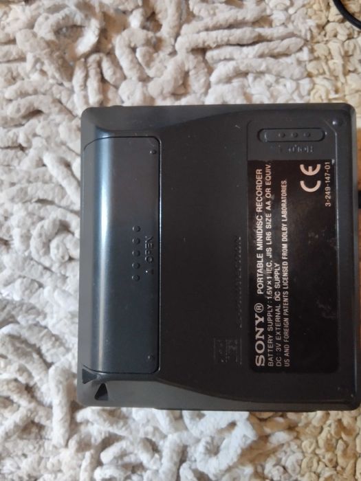 страхотен мини диск плеър записващ Сони-нов внос от Дания