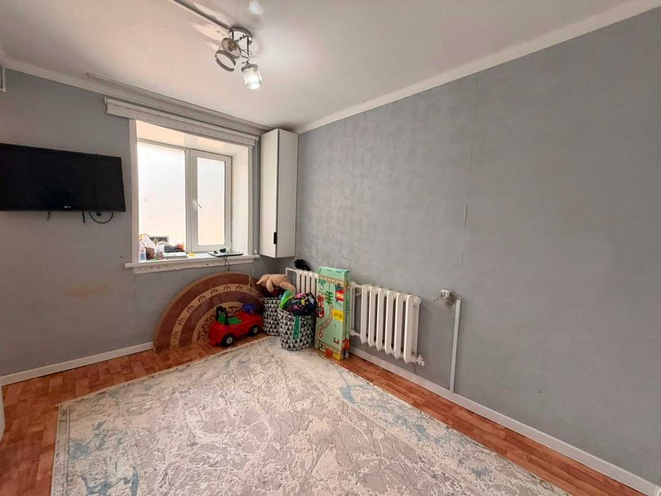 продам двух комнатную кваритру