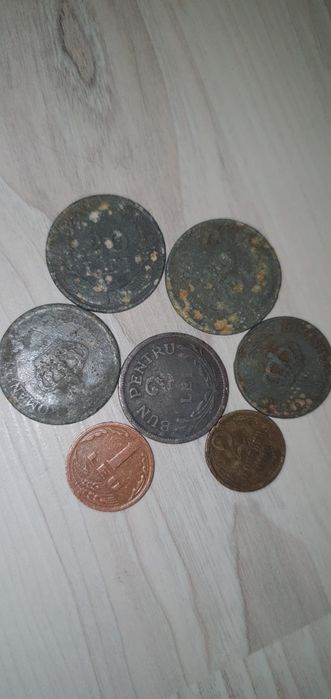 Vînd schimb aceste obiecte