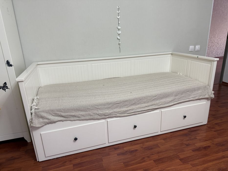 Кровать-диван Икеа