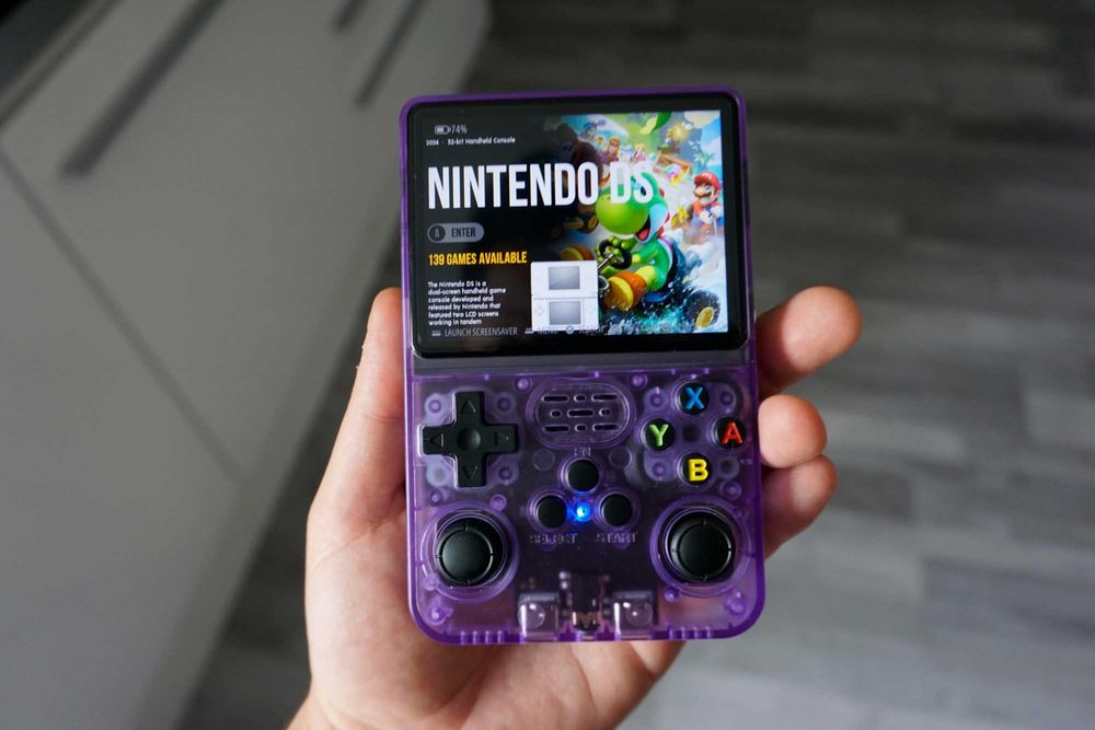 Джобна Конзола с хиляди игри R36S Лилава