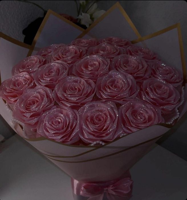 Buchete de trandafiri din satin și săpun