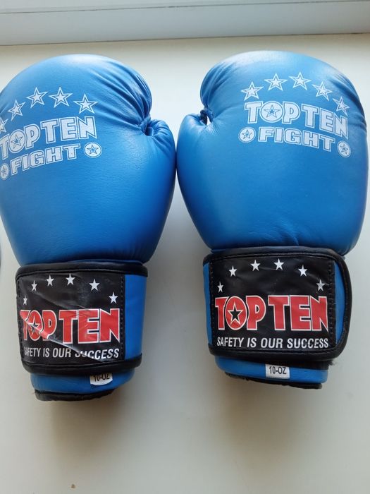 Перчатки для бокса