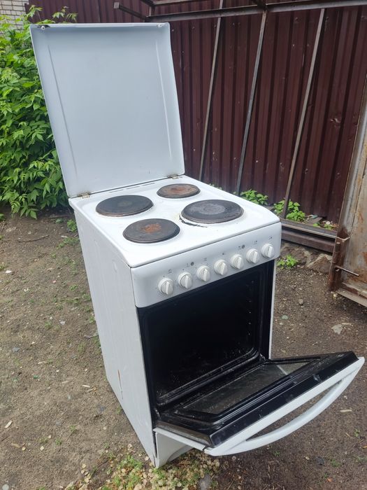 Электроплита Индезит в отличном рабочем состоянии