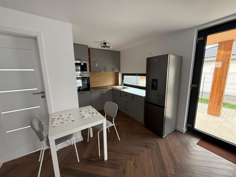 Inchiriez casa in Cartierul Tineretului