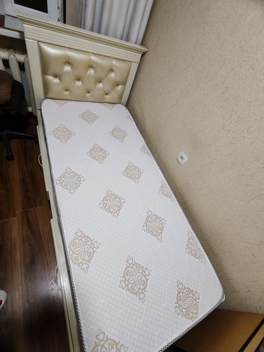 Кровать односпальная