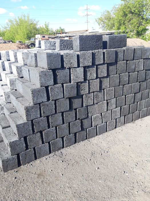 Продаю шлакоблок. Полнотелый.