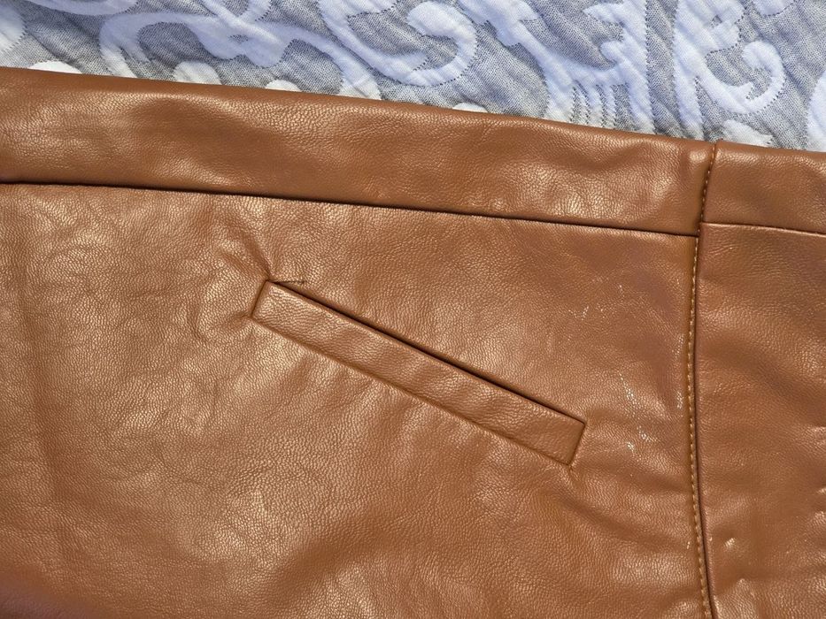 Кожаные шорты-юбка