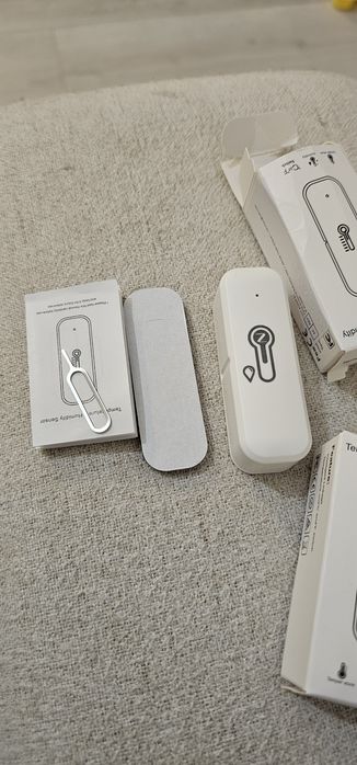 Senzor zigbee de temperatura si umiditate