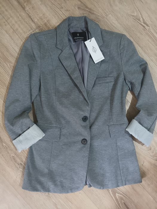 Дамско ново сако блейзър сиво размер S Stradivarius