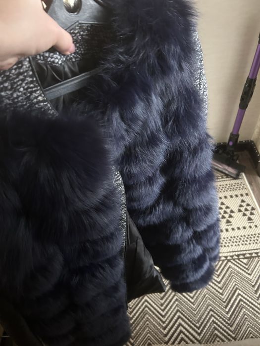 Продам меховую желетку