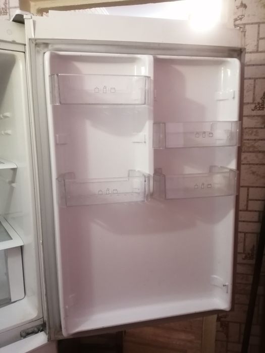 Продам холодильник LG