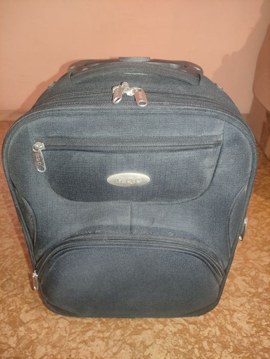 Куфар на колелца за ръчен багаж 40/30/20