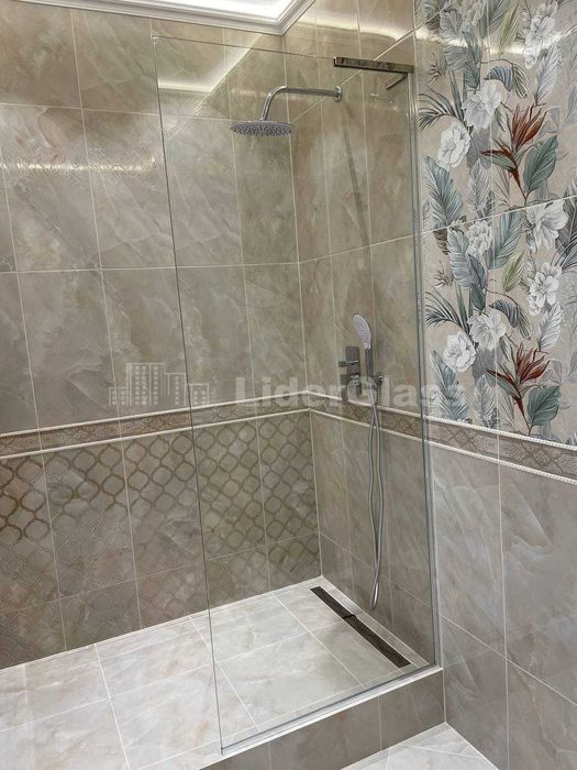 Душ кабиналари/Душевые перегородки из каленого стекла/Dush kabinalari