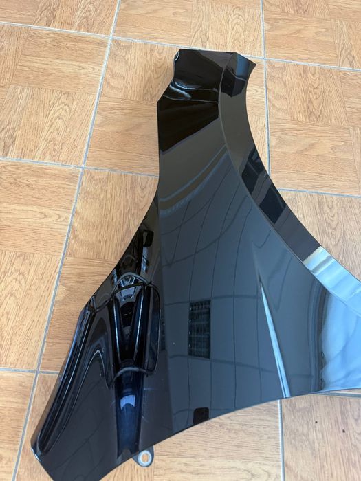 Крыло правое  byd chazor в заводском окрасе