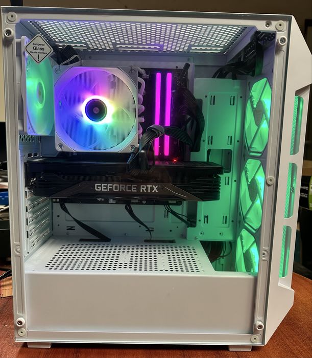 Геймърски компютър, full hd, Intel i5 14th, rtx 3070, 16gb, nvme