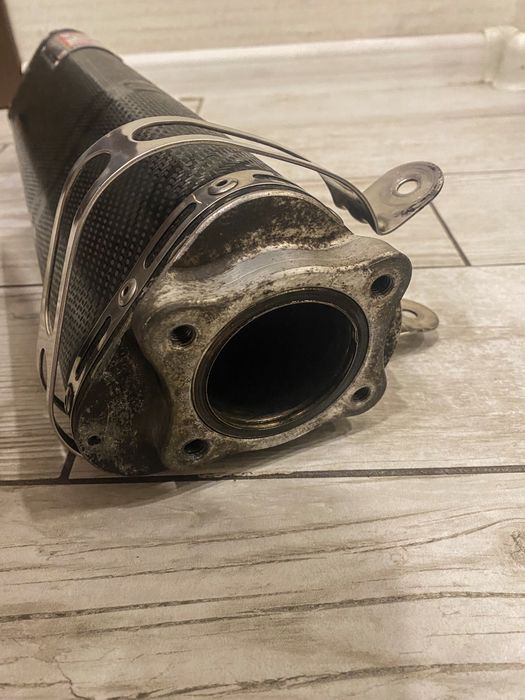 Спортно гърне / Карбонов Ауспух Yoshimura TRS  Suzuki