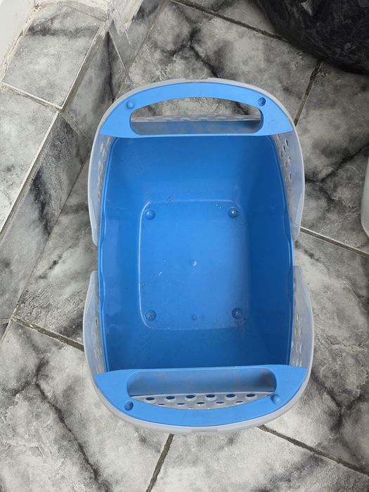 Cușcă pentru pui de pisică sau câine