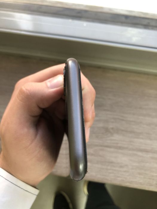 iPhone 11 Sotladi