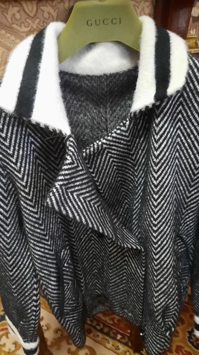 Продаётся тёплая курточка