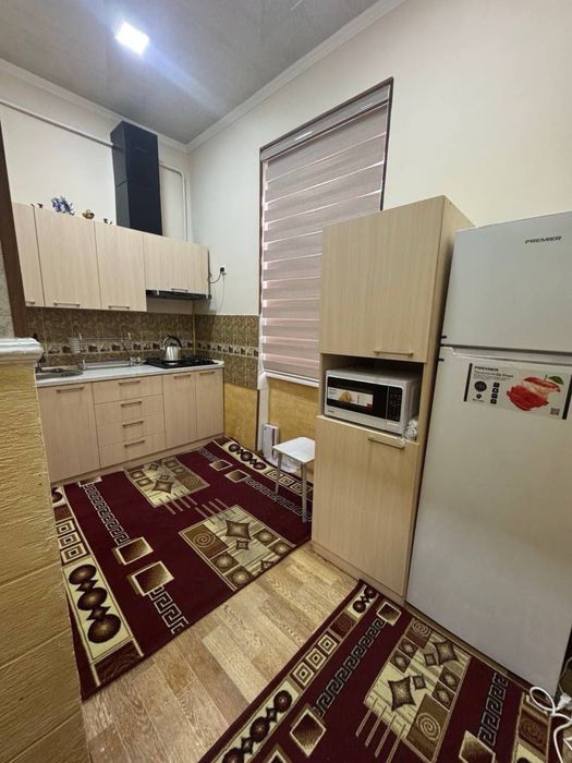 2х комнатная с мебелью и техникой выше Хакимията