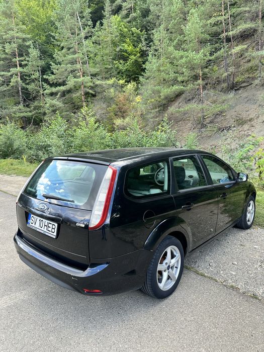 Se vinde Ford Focus,Facelift 2010(Schimb cu 4x4)