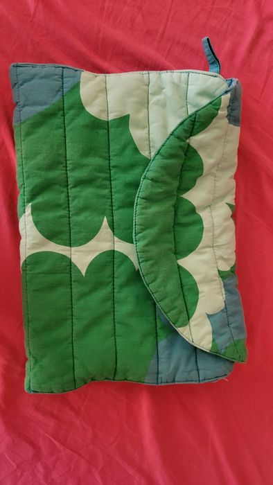 Повивалник с джобчета за навън