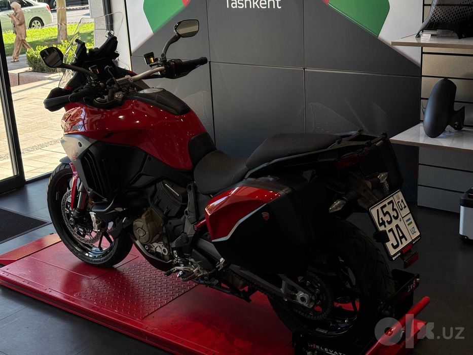 Ducati Multistrada V4 S