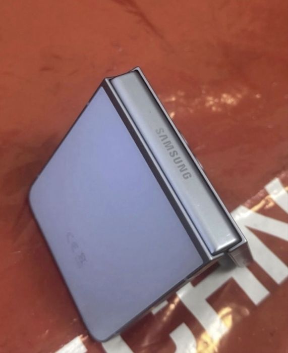 КАТО НОВ 512GB Samsung Z Flip 6 Гаранция Технополис 2026 г. Blue