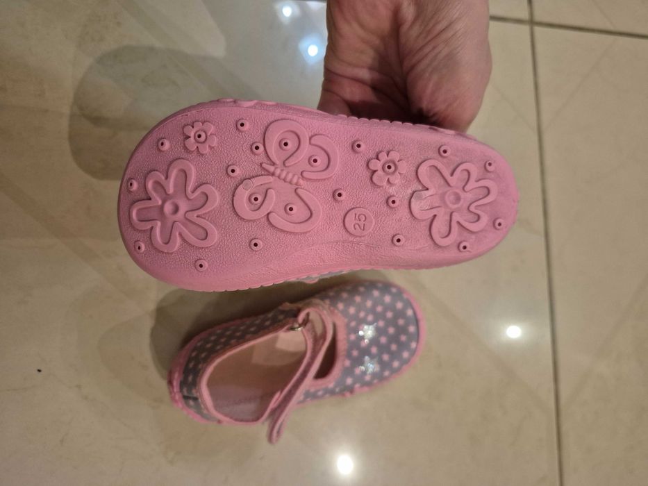 Пантофи 3 броя/обувки