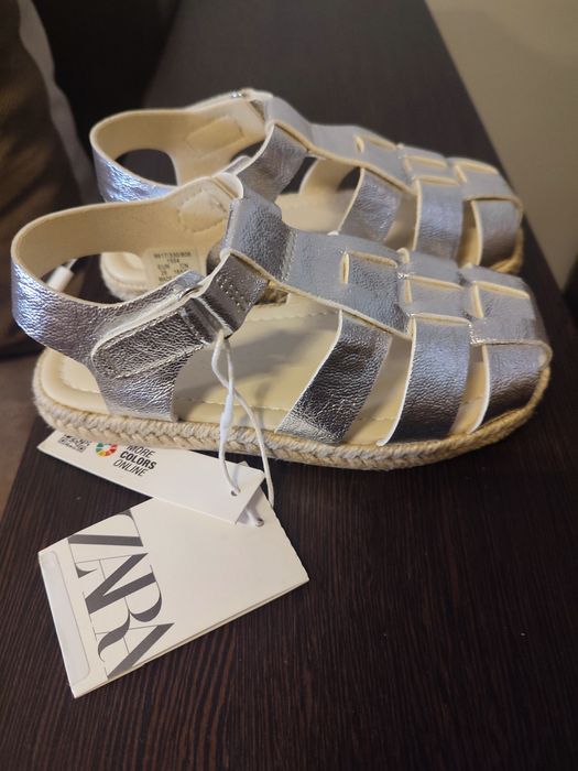 Сребърни сандали Zara
