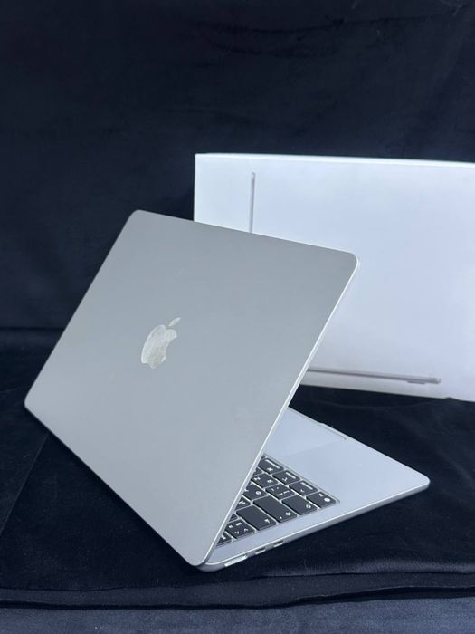 MacBook Air M4 2025
